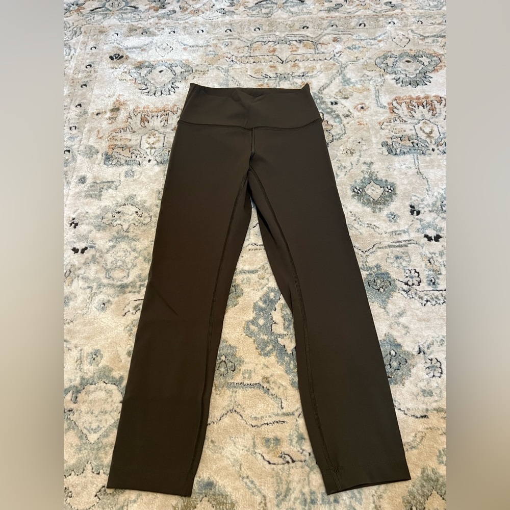 Lululemon Wunder under full on luxtreme 23 inch size 4 dark olive
